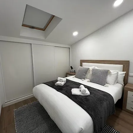 Apartmán Black Parking A Menos De 1 Min A Pie *