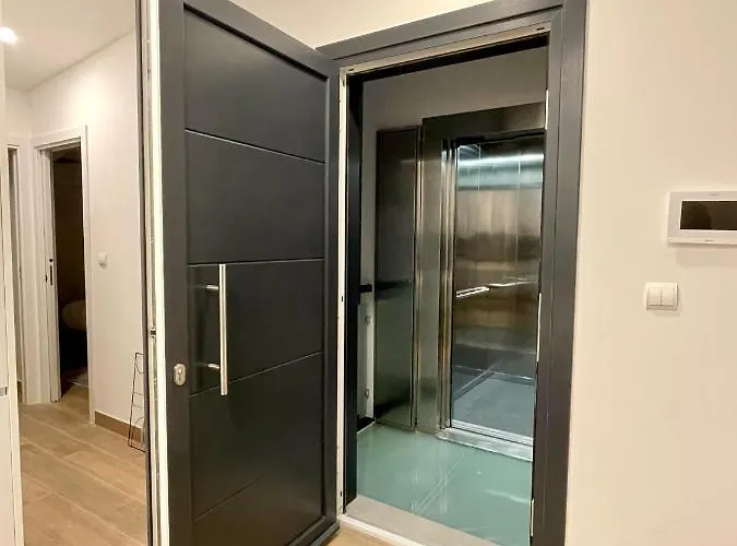 Black Parking A Menos De 1 Min A Pie 公寓 *